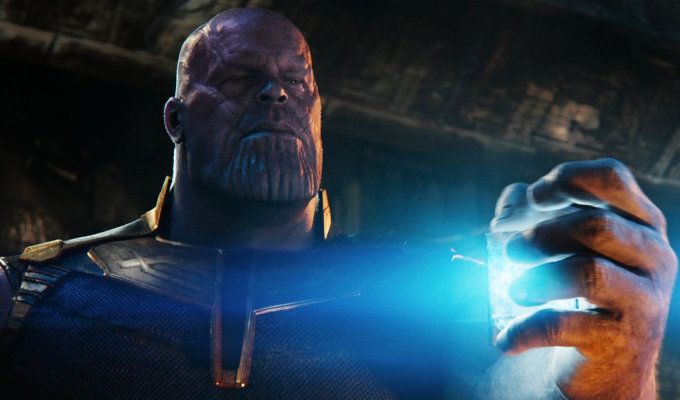 Avengers_Infinity_War_Thanos_Tesaracto