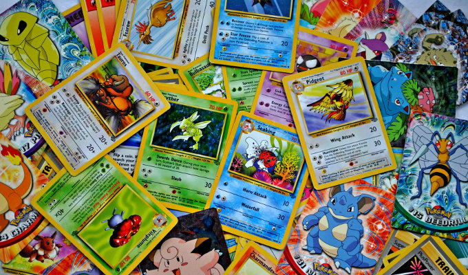 ¿Gastarías $56,000 dólares en cartas de Pokémon?