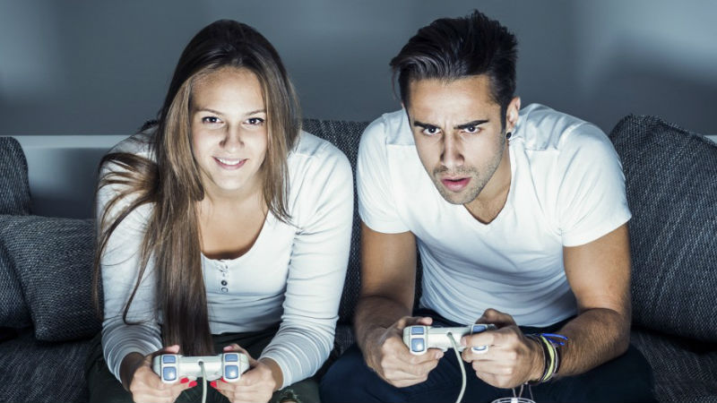 Encuesta muestra que jóvenes 'se mantienen vírgenes' por jugar videojuegos