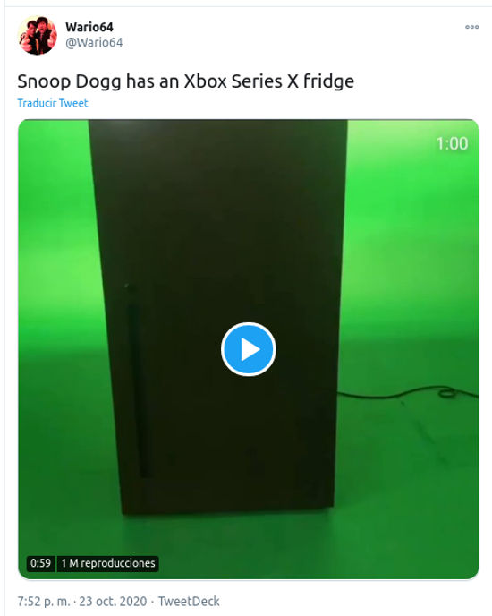Microsoft le regala a Snoop Dogg un refrigerador en forma de Xbox Series X.