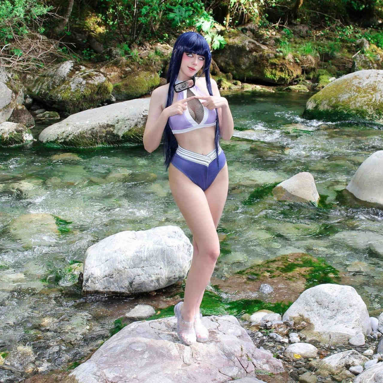 Hinata cooled off in the river with a cosplay ideal for the heat