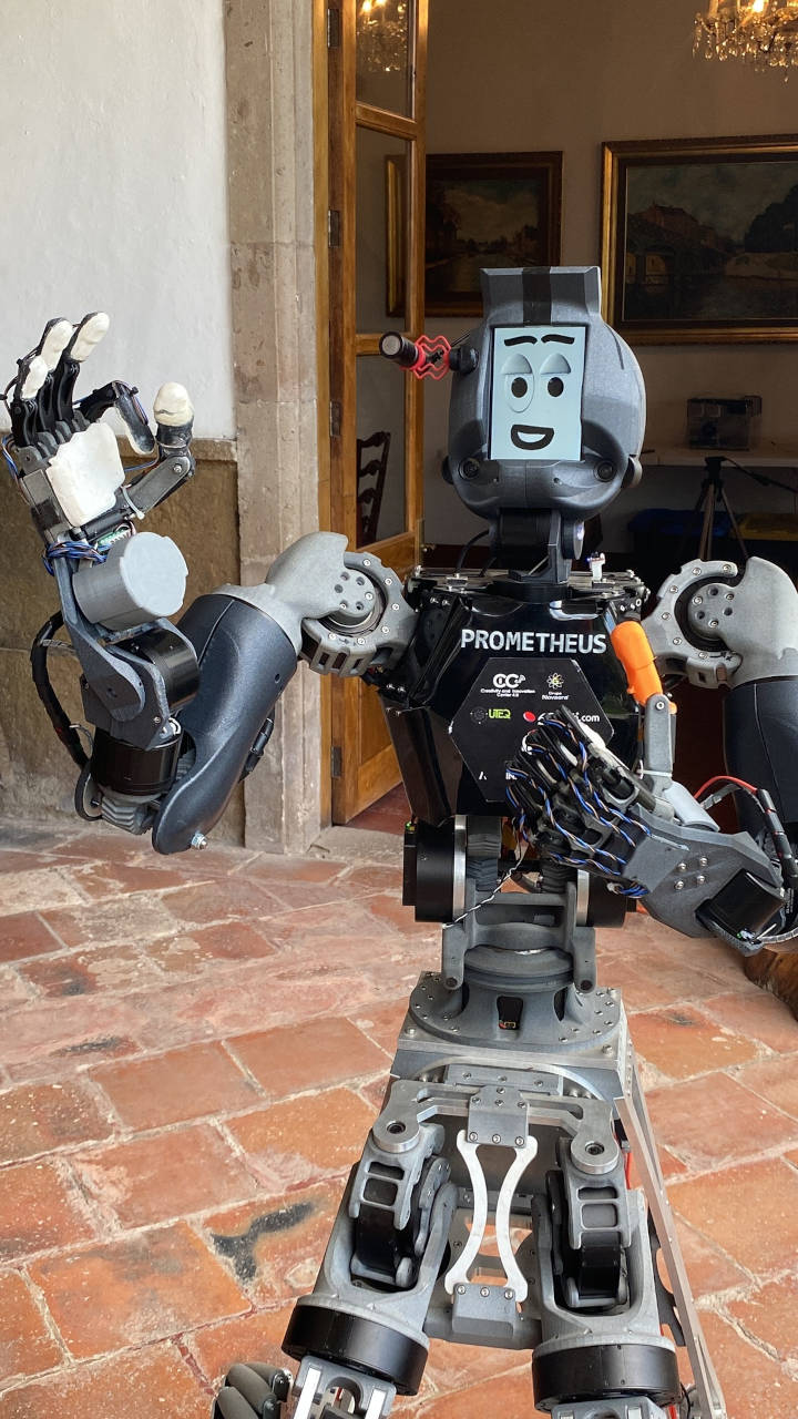 El primer robot humanoide mexicano compite por ganar el mundial de robótica 