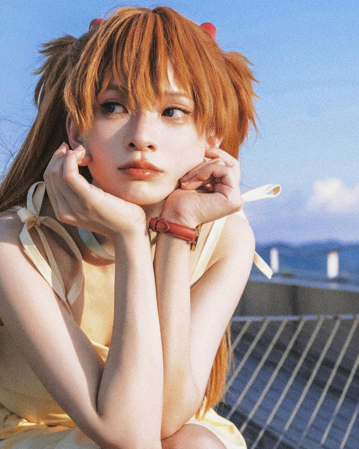 Evangelion: Asuka leaves the EVA and wears her iconic dress with this cosplay 