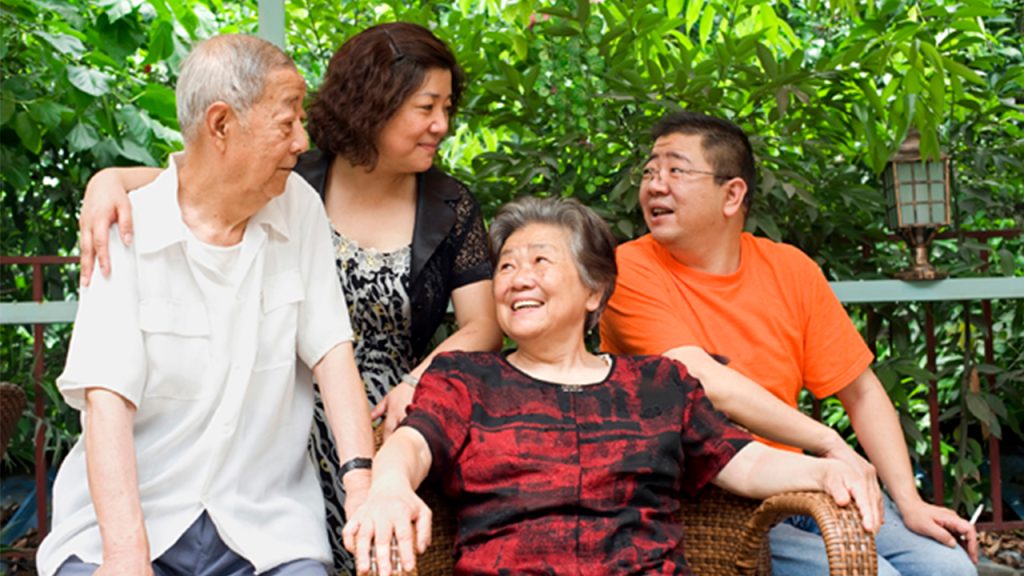 Los abuelos de estos asilos en China son más felices