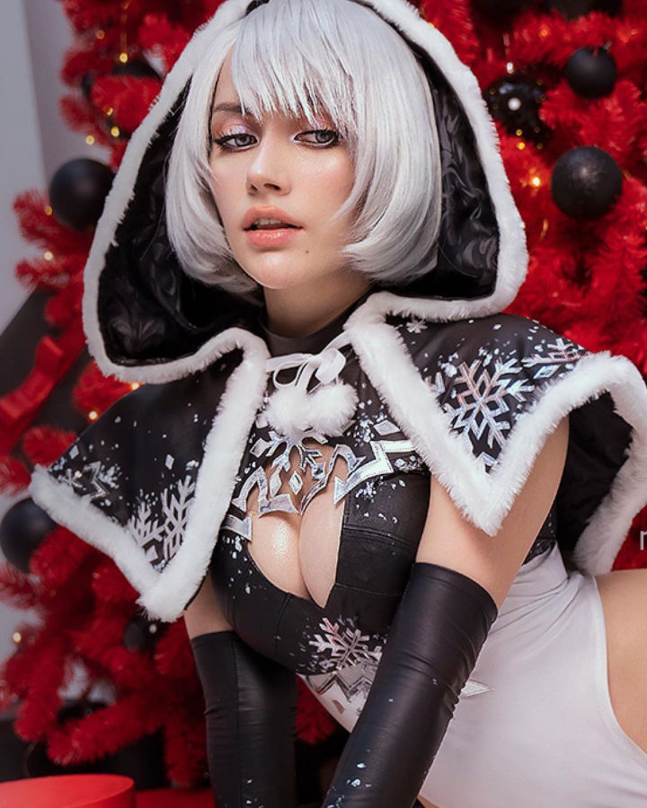 NieR: Automata se puso navideño con este cosplay de Santa 2B