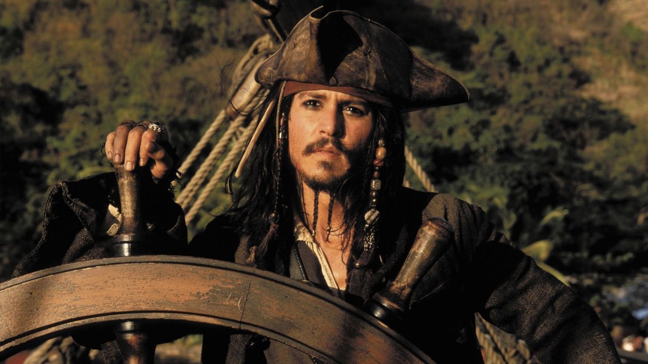 Johnny Deep regresó a interpretar a Jack Sparrow para una buena causa.