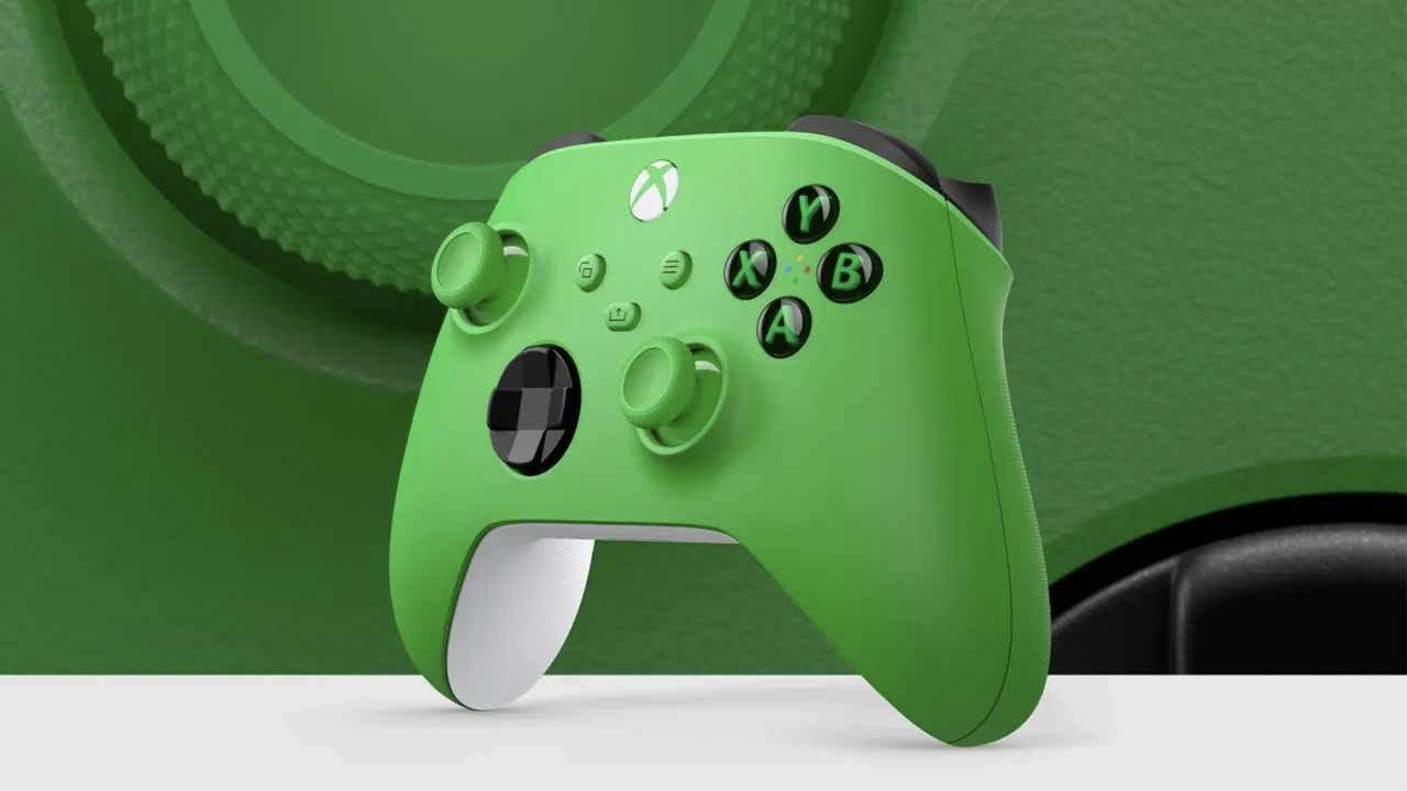 El Velocity Green de Xbox costará 65 USD y es la nueva entrega en el clásico color verde neón de la consola.