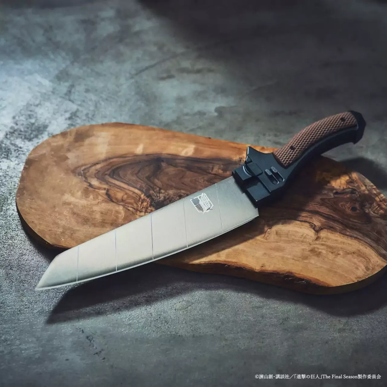 Attack on Titan: Vuélvete en un miembro de las Survey Corps con este cuchillo de cocina oficial