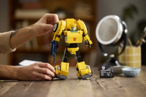LEGO Icons Transformers Bumblebee robot