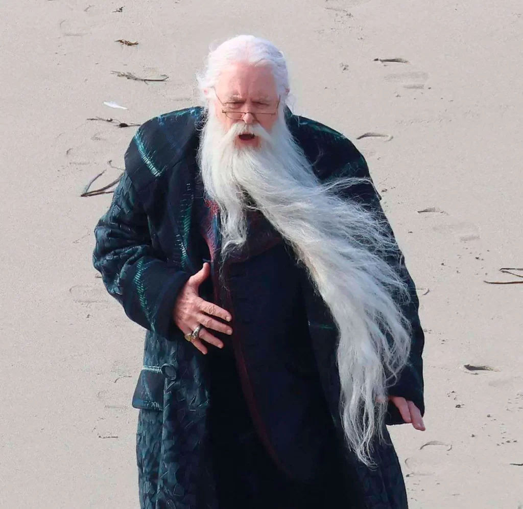 John Lithgow como Dumbledore en el reboot de Harry Potter