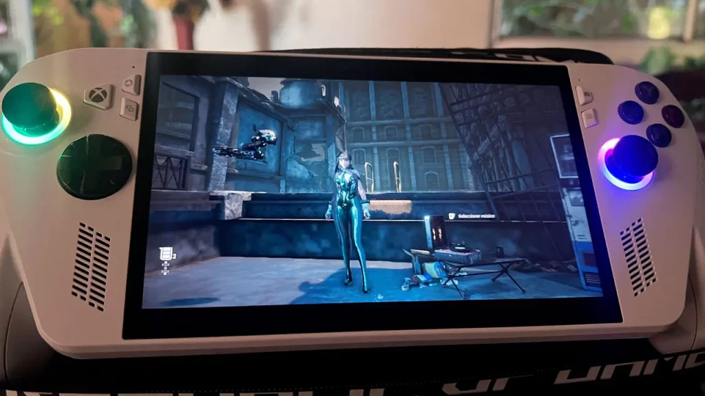 Rog Xbox Ally corriendo Stellar Blade