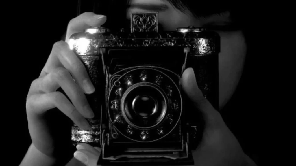 Fatal Frame II: Crimson Butterfly Remake llegará en primavera de 2025, el State of Play de noviembre lanzó un nuevo teaser lleno de drama.