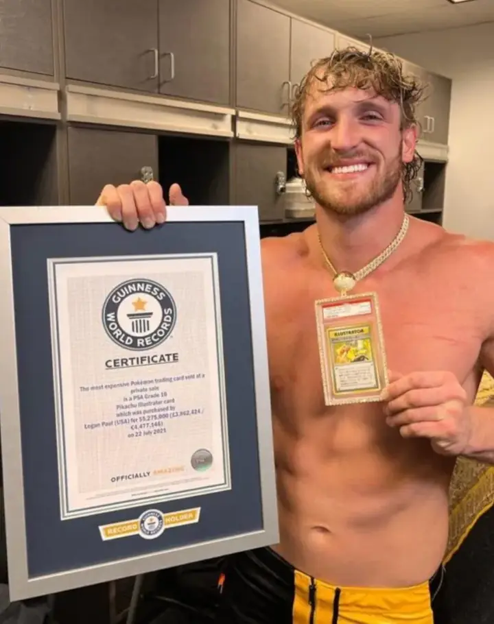 Logan Paul subastará su cara y rara carta de Pokémon
