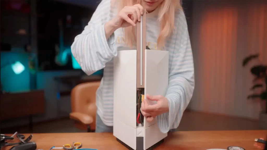 Modder chino crea una consola de videojuegos 3 en 1 que combina PS5, Xbox Series X y Nintendo Switch 2