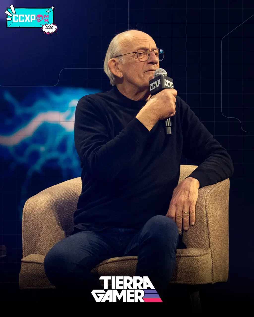 Christopher Lloyd conquista CCXP México 2026 con una charla llena de nostalgia