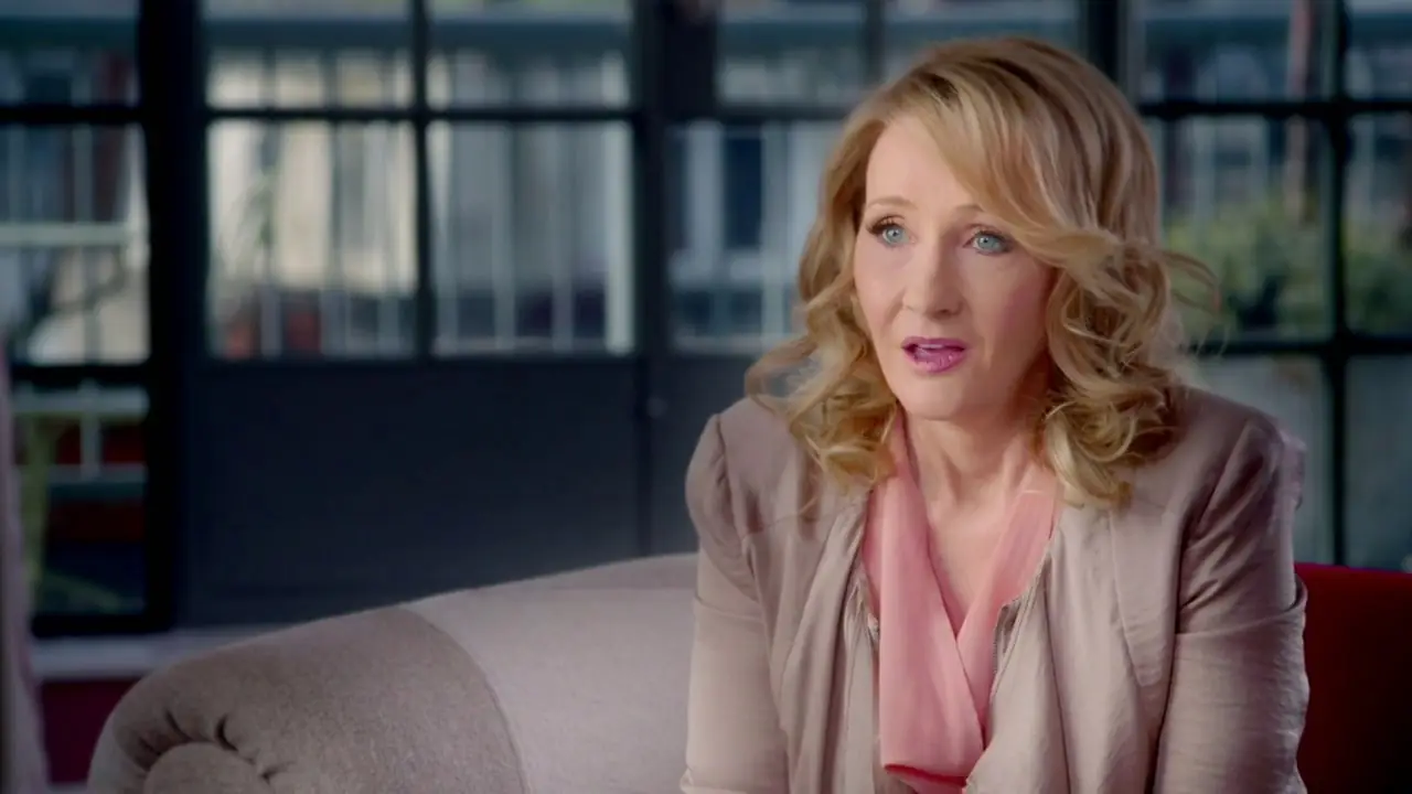 Directora de Black Mirror decidió no entrarle a Harry Potter para no lidiar con la transfobia de J. K. Rowling